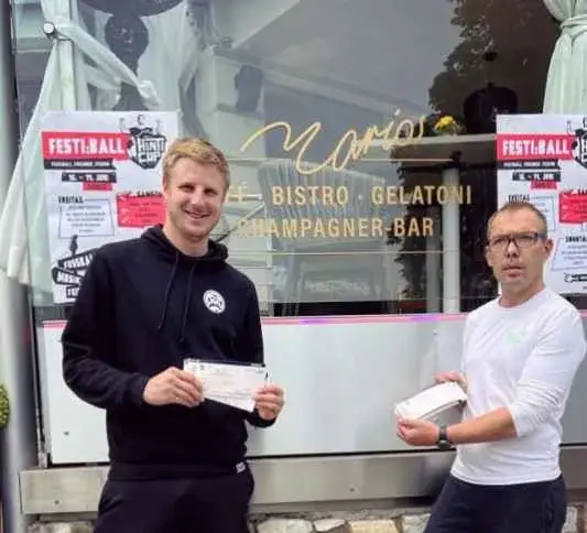 Martin Hinteregger Vermögen, Eltern, Alter, Ehefrau, Kinder, Größe