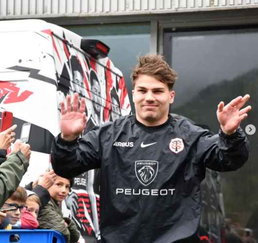 Antoine Dupont Taille Poids, Fortune, Parents, Origine & Âge…