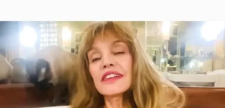 Arielle Dombasle Taille, Poids, Origine, Parents, Fortune, Âge…