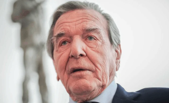 Altkanzler Schröder Alter: Größe, Partner, Vermögen, Kinder, Eltern