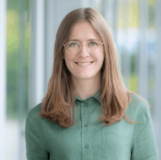 Sarah Frühauf Lebenslauf: Eltern, Partner, Vermögen, Kinder, Alter